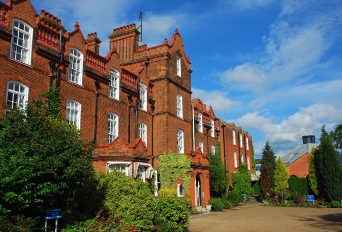 Cambridge_University